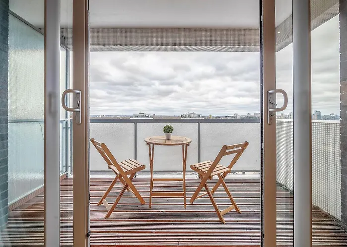 Stunning Flat On King\'S Road, Chelsea With Balcony